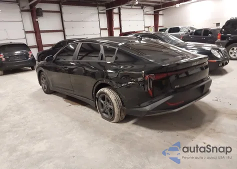 2025 Kia K4 Lxs из США, поврежденный, VIN 3KPFT4DE2SE164357